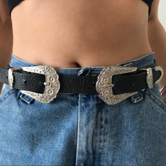 silver double latch vegan leather belt - Picture 2 of 2